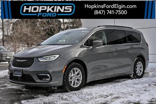 2022 Chrysler Pacifica Touring-L