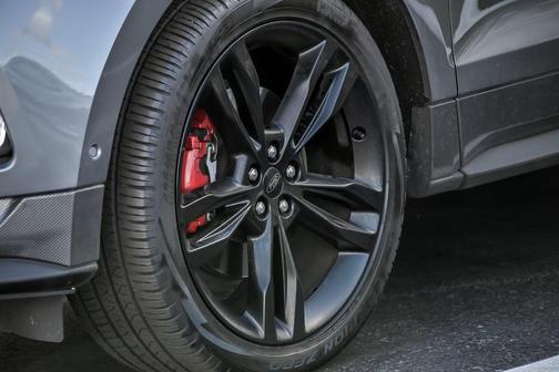 2022 Ford Edge ST
