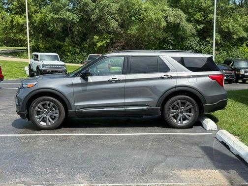 Carbonized Gray Metallic 2023 Ford Explorer XLT