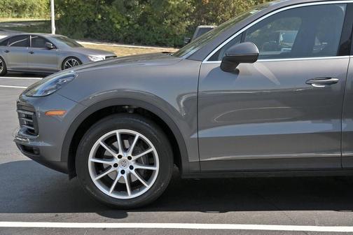 2020 Porsche Cayenne Base