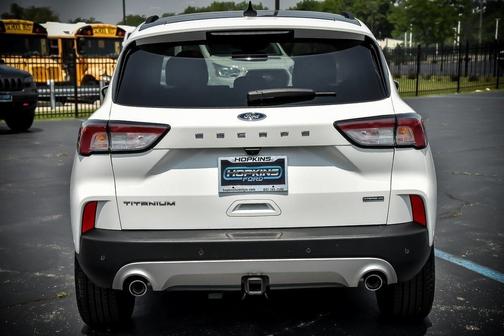 2022 Ford Escape Titanium Hybrid