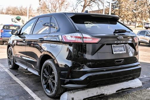 2022 Ford Edge ST Line