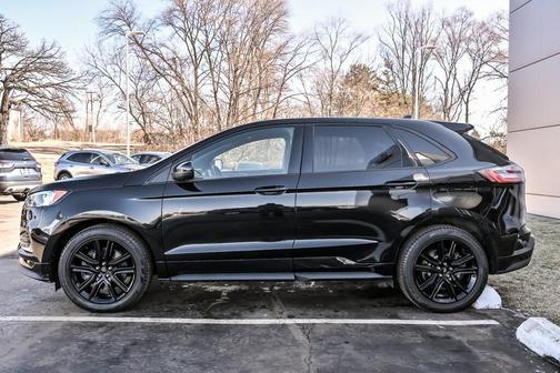 2022 Ford Edge ST Line
