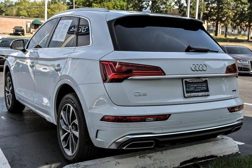 2022 Audi Q5 45 S line quattro Premium