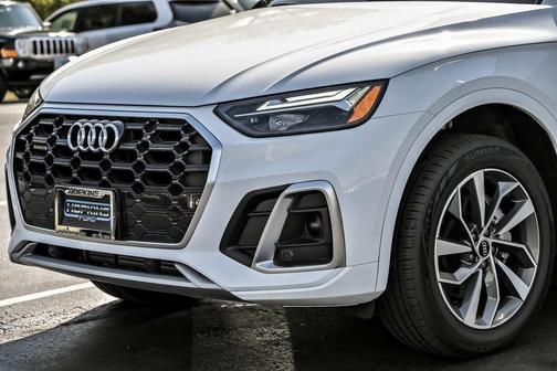 2022 Audi Q5 45 S line quattro Premium