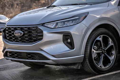 2023 Ford Escape ST-Line Select