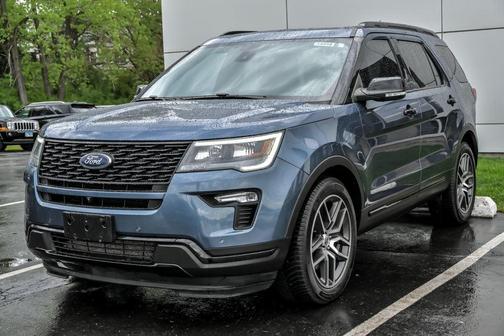 Blue Metallic 2018 Ford Explorer sport