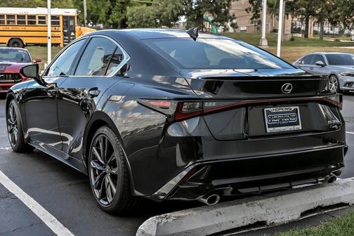 2023 Lexus IS 350 F Sport