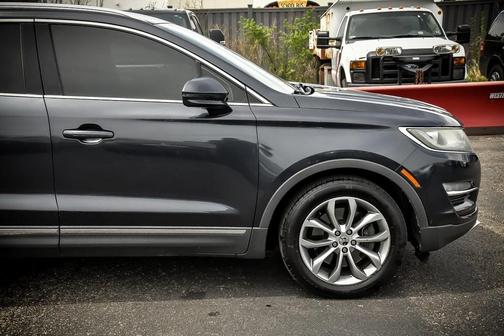 2015 Lincoln MKC Base