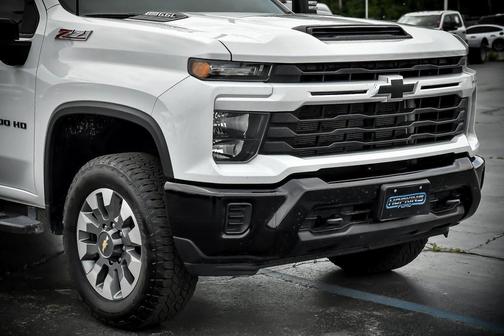 2024 Chevrolet Silverado 2500 Custom