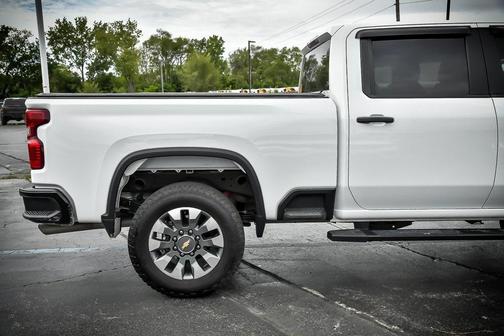 2024 Chevrolet Silverado 2500 Custom