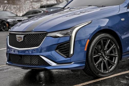 2023 Cadillac CT4 Sport
