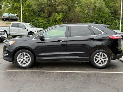 Agate Black Metallic 2024 Ford Edge SEL
