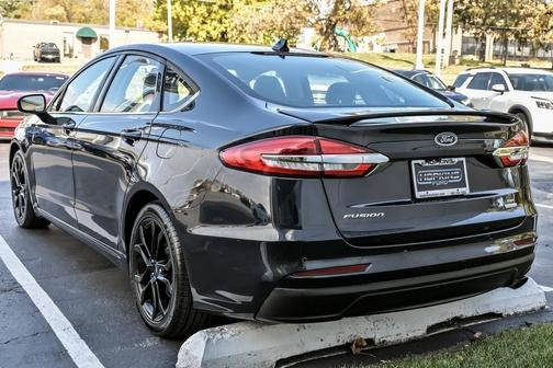 2020 Ford Fusion SE