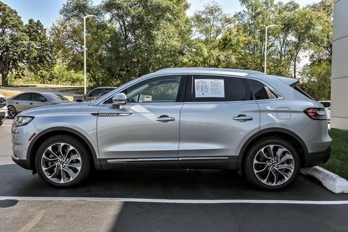 2023 Lincoln Nautilus Reserve