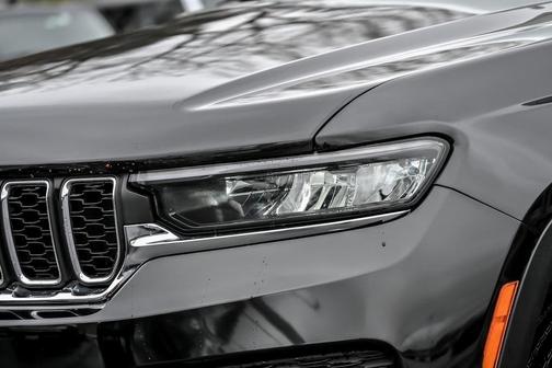 2022 Jeep Grand Cherokee Laredo