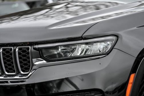 2022 Jeep Grand Cherokee Laredo