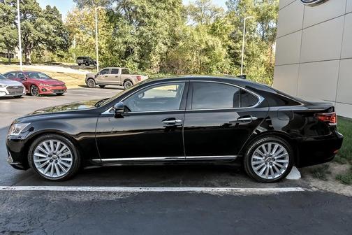 2016 Lexus LS 460 Base