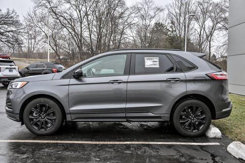 2024 Ford Edge SE