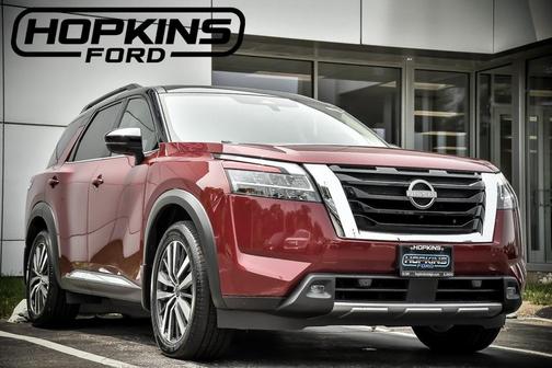 2022 Nissan Pathfinder Platinum