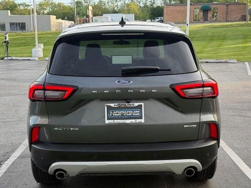 Carbonized Gray Metallic 2023 Ford Escape Active