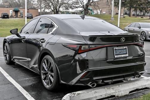 2023 Lexus IS 350 F Sport