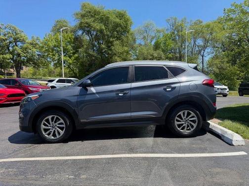 Coliseum Grey 2016 Hyundai TUCSON SE