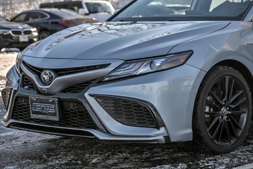 2021 Toyota Camry Hybrid XSE