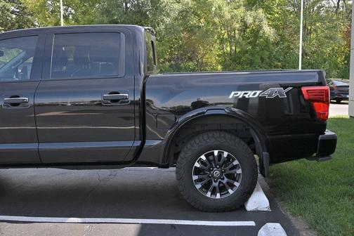 2017 Nissan Titan PRO-4X