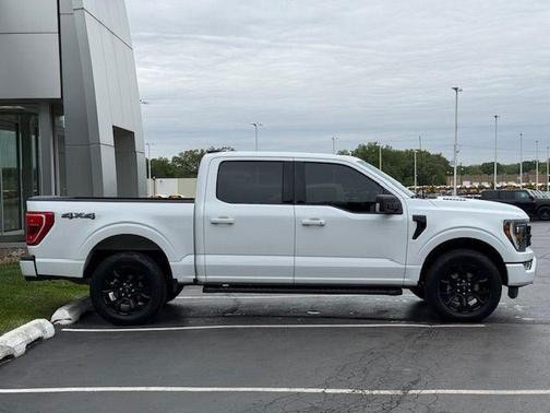 Oxford White 2023 Ford F-150 XLT