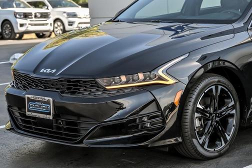 2024 Kia K5 GT-Line