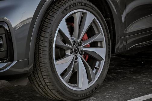 2023 Audi SQ5 3.0T Premium Plus