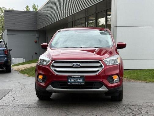 Ruby Red Metallic Tinted Clearcoat 2019 Ford Escape SE