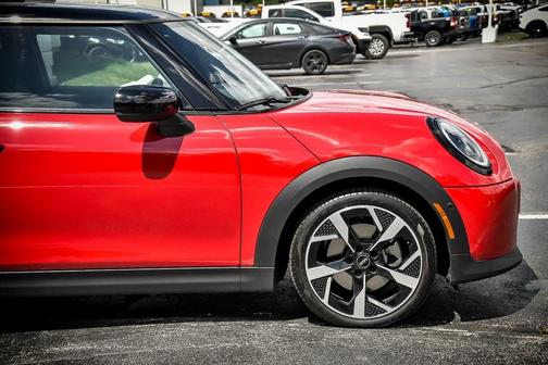 2025 MINI Hardtop ICONIC