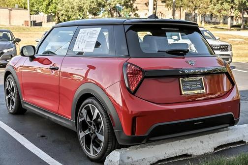 2025 MINI Hardtop ICONIC