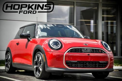 2025 MINI Hardtop ICONIC