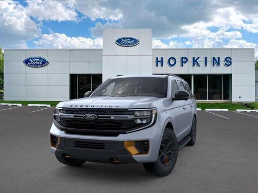 Glacier Gray Metallic 2026 Ford Expedition Tremor