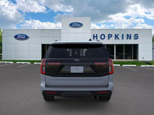 Glacier Gray Metallic 2026 Ford Expedition Tremor