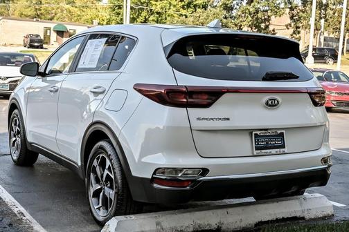 2022 Kia Sportage LX