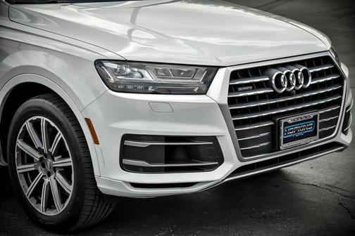 2019 Audi Q7 55 Premium Plus