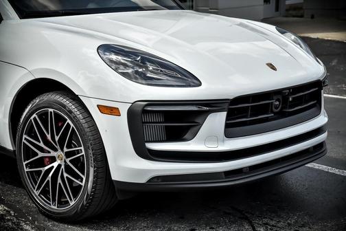 2024 Porsche Macan S
