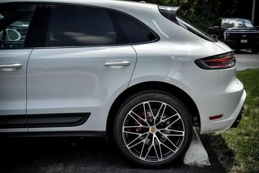 2024 Porsche Macan S