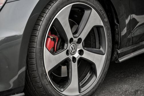 2016 Volkswagen Golf GTI 2.0T SE 4-Door