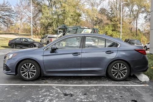 2018 Subaru Legacy 2.5i Premium