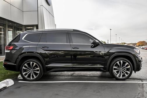 2022 Volkswagen Atlas 3.6L SEL Premium R-Line