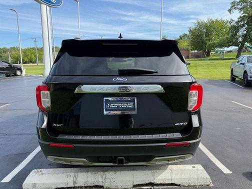 Agate Black Metallic 2023 Ford Explorer XLT