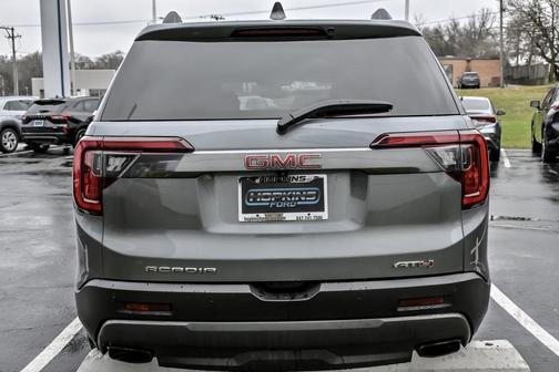 2021 GMC Acadia AT4