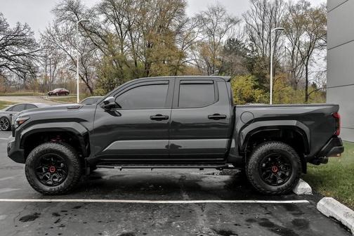 2024 Toyota Tacoma Hybrid TRD PRO