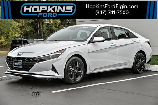2022 Hyundai ELANTRA SEL
