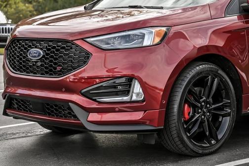 2019 Ford Edge ST
